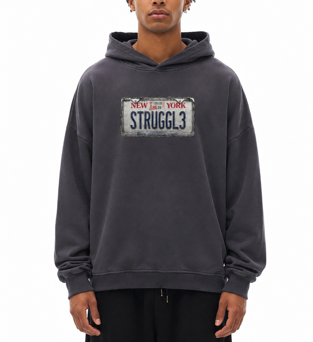 STRUGGL3 Boxy Hoodie